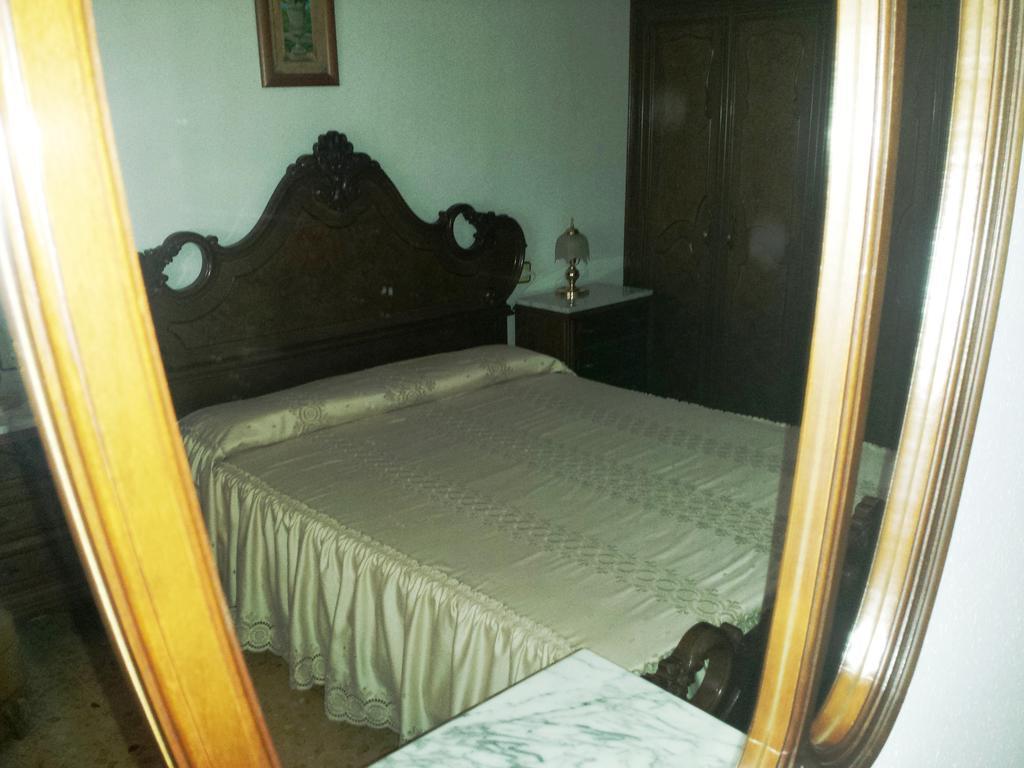Hostal Rural Casa Castro Alberuela de la Liena Quarto foto